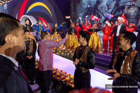 Anwar, Dr Wan Azizah host Asean leaders, spouses at gala dinner