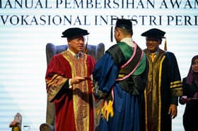 243囚犯完成SWCorp培训 服刑期满任清洁英雄