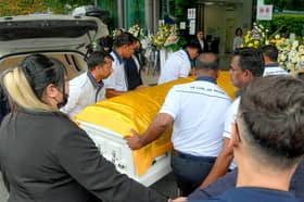 【灵市校园命案】 永别了！百人持蓝白气球  送女学生最后一程