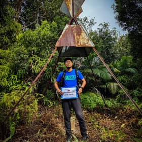 ‘No one left behind’: Mountain guides bear responsibility for climbers’ safety