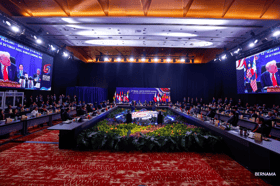 特朗普赞东南亚为“友谊典范” 承诺美国100%与东南亚同在