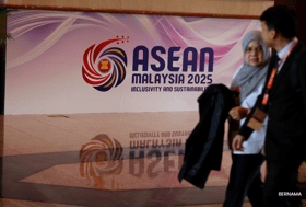 东盟吁大国负责任行使影响力  卡立诺丁：反对违反人道行为