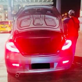 在机场非法招客 私家车司机被捕