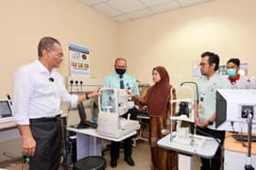 HTAR Klang terima dua mesin  oftalmologi baharu, Zon Merah kembali beroperasi