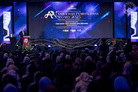 Anwar gesa penjawat awam tingkat mutu perkhidmatan, kekal berintegriti