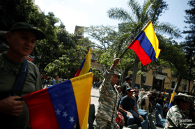 Venezuelan military preparing guerrilla response in case of US attack
