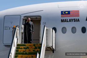 Anwar arrives in South Africa to attend G20 Leaders' Summit