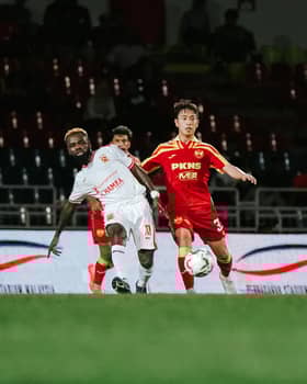 சூப்பர் லீக் சொந்த மண்ணில் சிலாங்கூர், கூச்சிங் சிட்டி அணிகள் வெற்றி