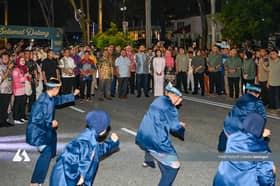 Pelajar antarabangsa teruja rasai keunikan majlis pengantin diraja bersama rakyat