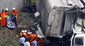 சீனாவில் நடந்த இரயில் விபத்தில் 11 பேர் மரணம்