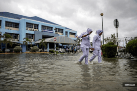 49医疗机构受水灾影响　卫长：19家暂关闭并转移运作