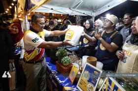 MB rasmi Hari Penjaja & Peniaga Kecil Selangor 2025, sasar 15,000 pengunjung