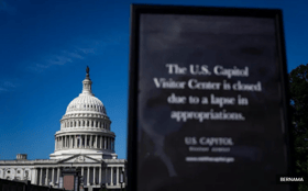 美国政府36天停摆刷新纪录  民众·航班·食品救济受重创