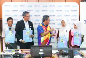 Yayasan MBI readies 400 sets of supplies to help flood-affected SPM students 