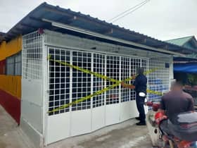 2外籍店无牌营业 瓜冷市会充公商品