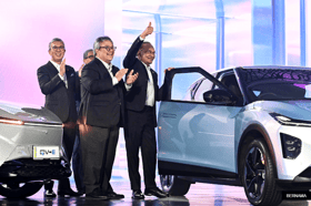 Perodua首款电动车QV-E面世   安华：证明我国有能力研发电动车