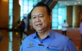 Alexander Nanta jalan tugas, fungsi Menteri KUSKOP mulai esok