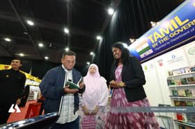 Tarik penerbit luar negara, SIBF antara pesta buku besar, berpengaruh