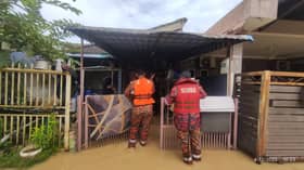 乌冷今晨强降雨引发水灾　警方暂封两大路保障安全