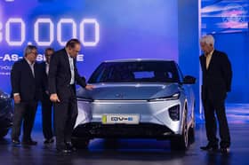 பொருடுவாவின் முதலாவது மின்சார வாகனத்தை பிரதமர் வெளியீடு செய்தார்