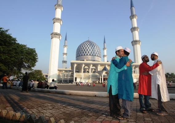 Syawal Disambut Jauh Di Perantauan