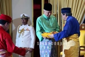Peark Sultan awarded Darjah Kerabat Selangor Yang Amat Dihormati