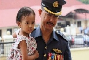 阿兹敏：雪愿为再迪提供差事