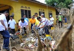 East Coast Tsunami wisdom of unity, collective in channelling post-flood aid