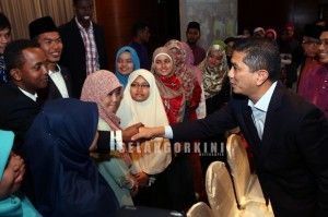 CM: PM should stand firm against extremist groups that cause disharmony