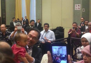 联邦法院驳回上诉  安华入狱5年