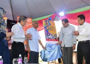 Anwar launches Syed Husein Ali's book