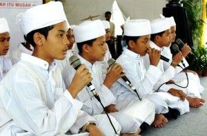 Monitor children's activities, avoid the spread of militant jihadist