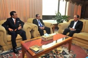 阿兹兹任八打灵市长