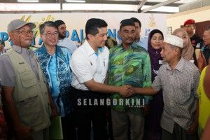 CM: Improve the quality of public transportation, not increase prices