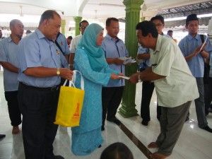 达罗雅:严打养蚊工地 雪州骨痛热症持续下降