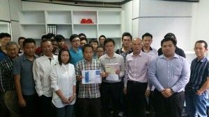 隆市网咖执照费涨2倍 工商会:太沉重促对话