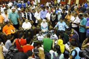 Wan Azizah: The people, together with PR, topple BN