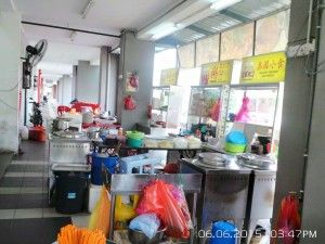 巴生店铺走廊安全岛禁摆档  通融商家一年修违规设施