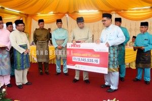 PKNS, three other companies pay RM12.47 million in business Zakat