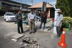 适耕庄巴刹入口有大洞  黄瑞林拨款修路免酿意外