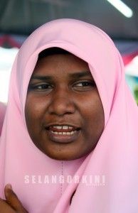 Students excited to receive Selangor Sultan's donation