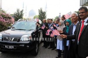 MBSA official vehicles sport the Malaysian flag