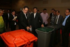 采高科技及教育人民  雪多管齐下减固体废料