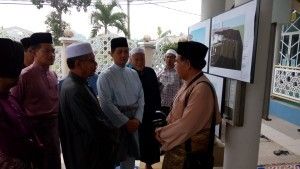 CM hands over RM200,000 to the Ar-Rahimin Mosque