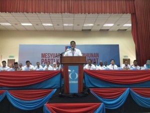 Azmin: Remember Anwar's struggle, maintain spirit of unity