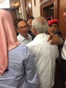 Anwar: Respect right to see a lawyer