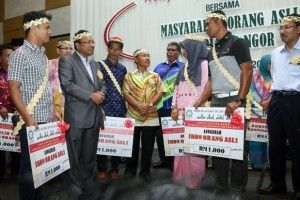 300 natives celebrate the Jalinan Kasih programme