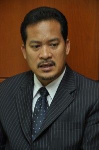 Fix Umno's mistakes first