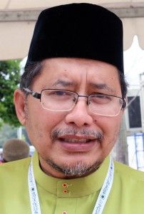 The federal government should held Ladang Segambut workers