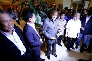 Najib missing his fangs, BN leaders join Tun M's press conference